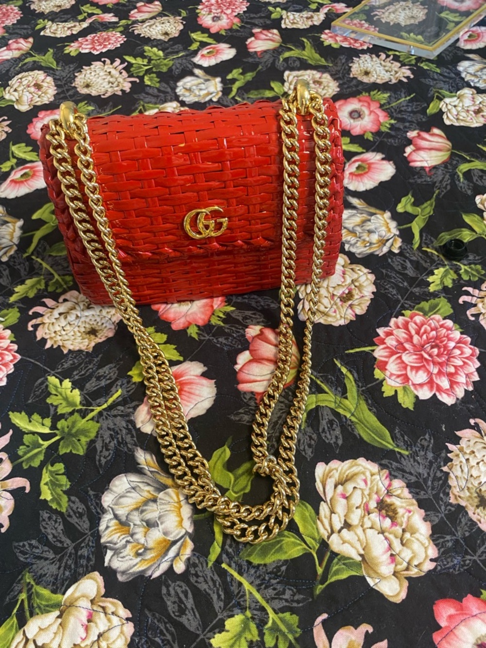 Gucci Red Wicker Woven Mormont  Shoulder Bag with Gold Chain - Picture 10 of 15